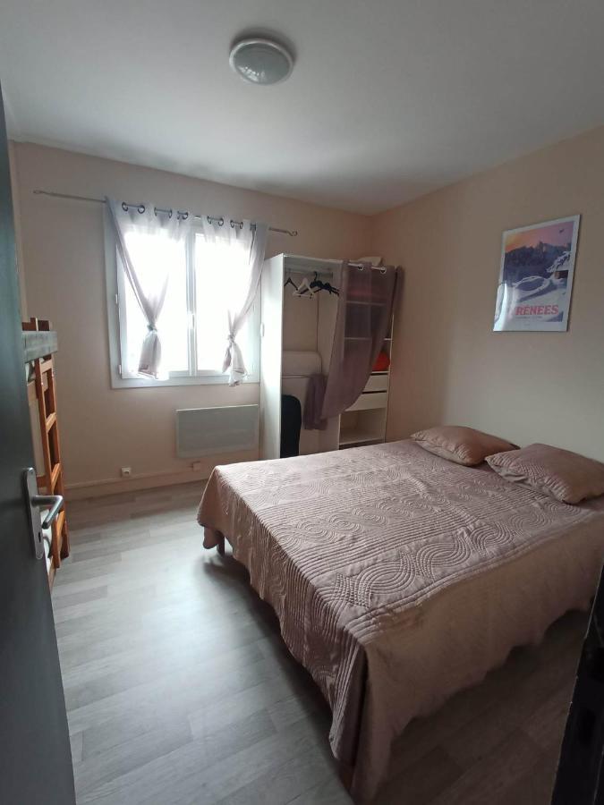 Maison Calme Et Lumineuse Cierp Exterior foto